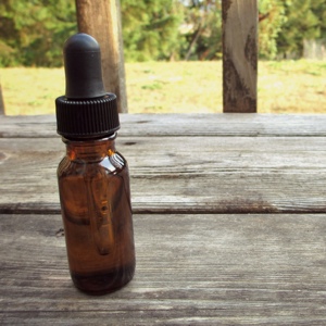 How To Make A Pepper Juice Tincture | Pepper juice is the cringe-worthy yet beloved name of my go-to tincture for all things sick-related. As my kids know, it's the answer to everything. Sore throat? Sniffles? Cold and flu season preventative? Pepper juice! Here's how to make a pepper juice tincture! | TraditionalCookingSchool.com