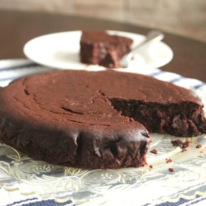My husband named this "The Best Chocolate Cake Ever". He actually told me to throw out all of my other cake recipes, including those decadent sugar-laden treats I made before we started changing our diet. | TraditionalCookingSchool.com