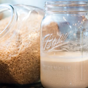 Did you know that the process of using and feeding a gluten-free sourdough starter is very similar to a traditional sourdough starter? Watch, listen, or read for tips and resources to get you started! | AskWardee.tv