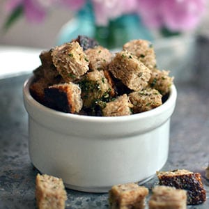 Must. Have. Croutons... It may seem silly -- and even slightly picky -- of me, but I just can't eat a salad without them! Making these sourdough croutons in the dehydrator couldn't be easier!